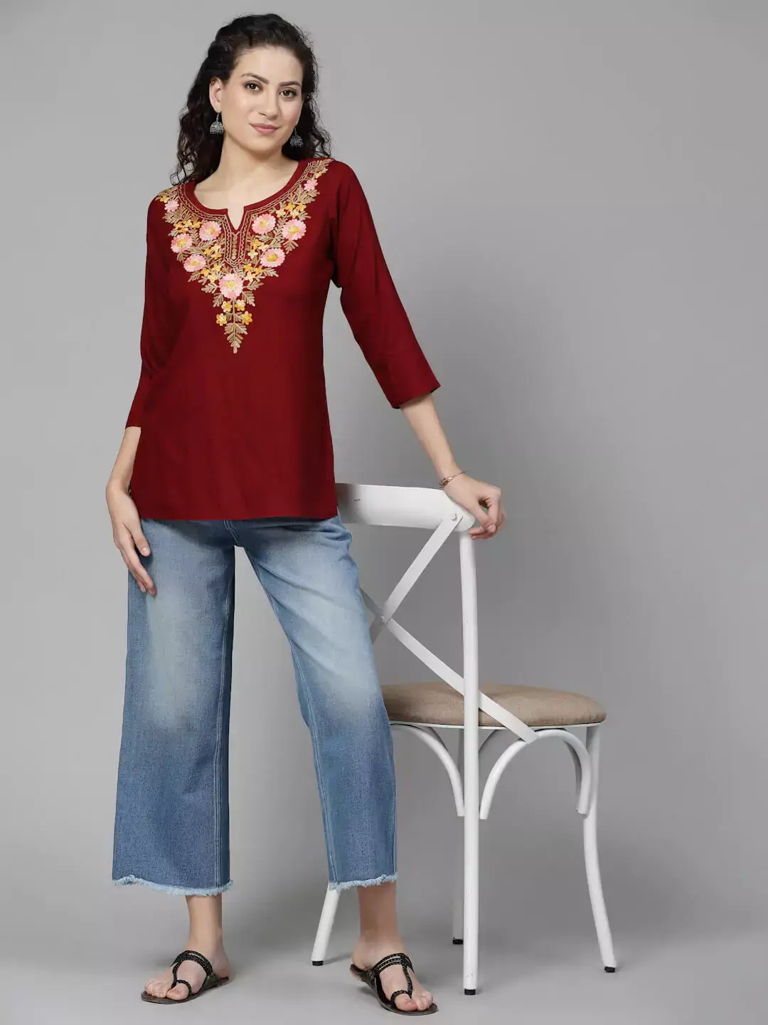 israa-aari-maroon-short-kurti5-1.webp