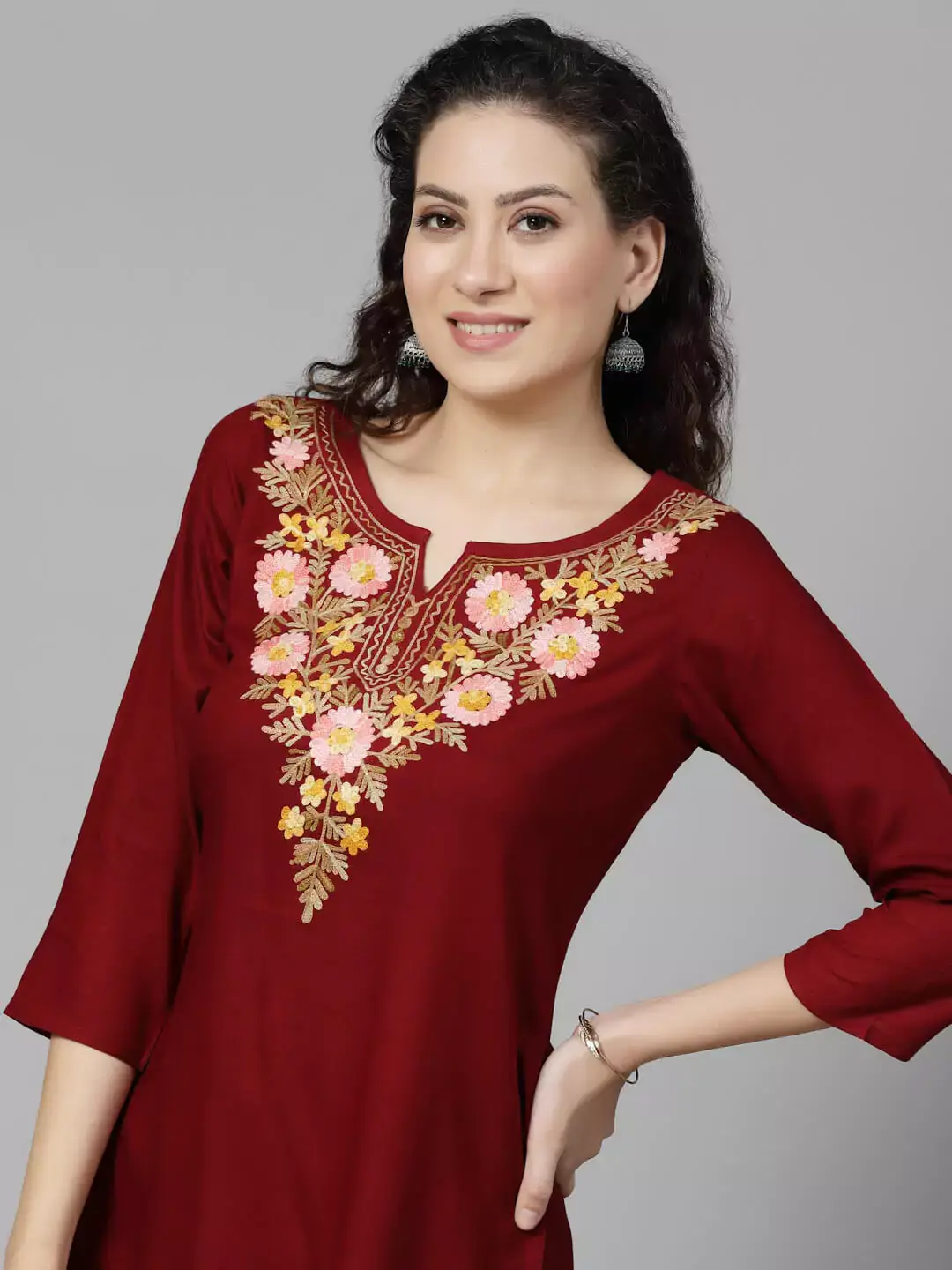 israa-aari-maroon-short-kurti6-1.webp