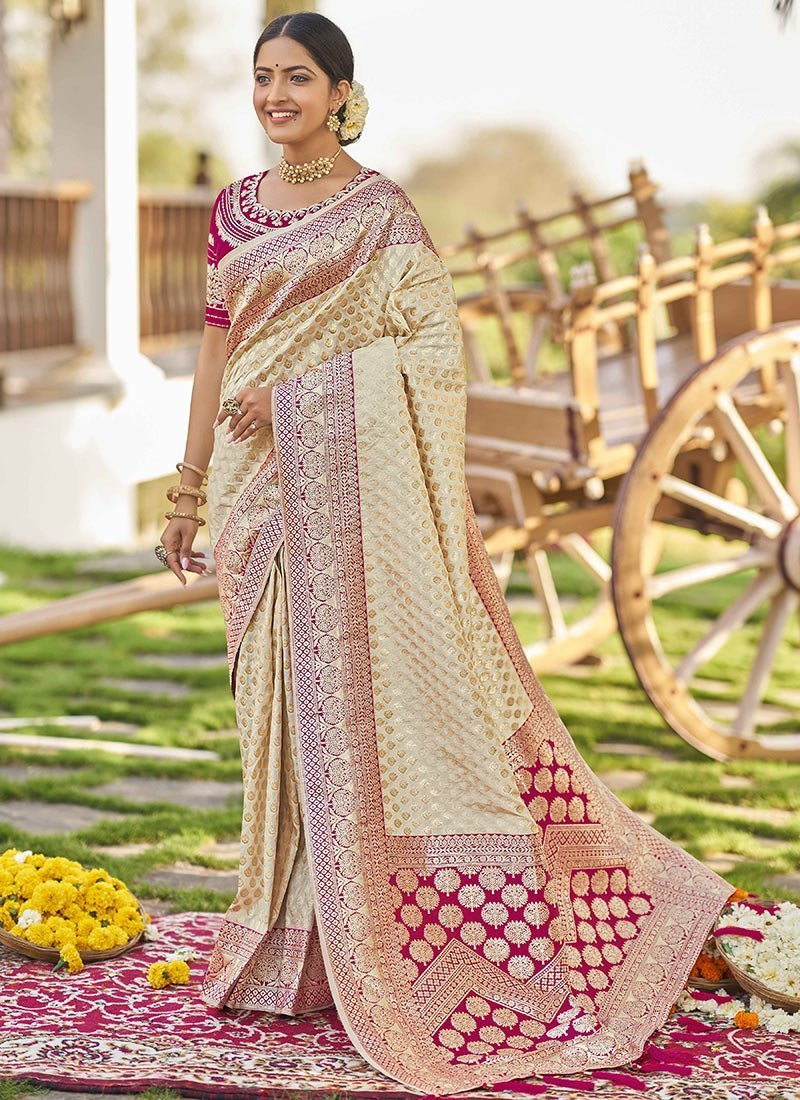 timeless-elegance-off-white-benarasi-silk-jacquard-zari-saree-sas3smn1739-u.jpg