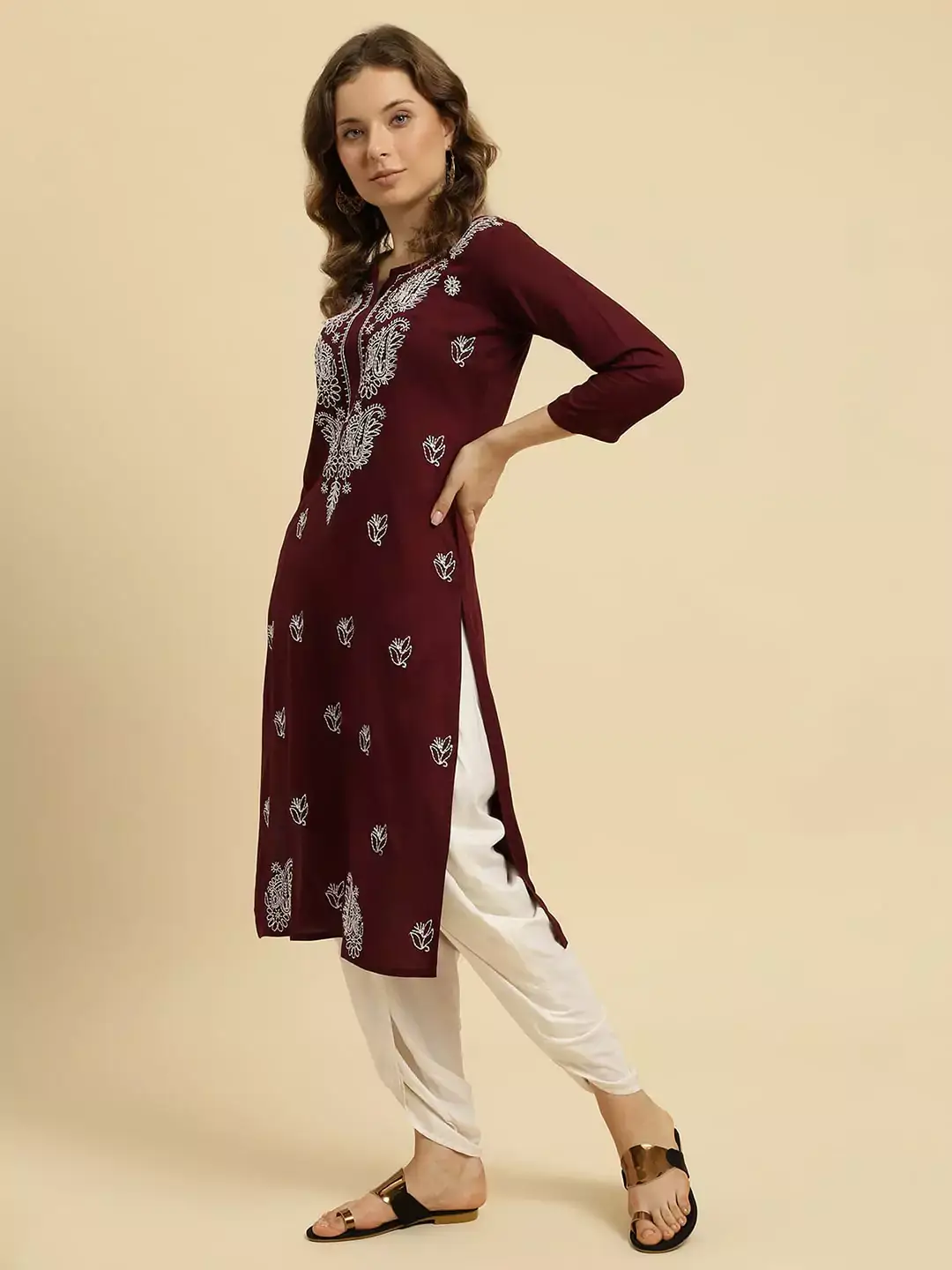 wine-chikankari-long-kurti2.webp